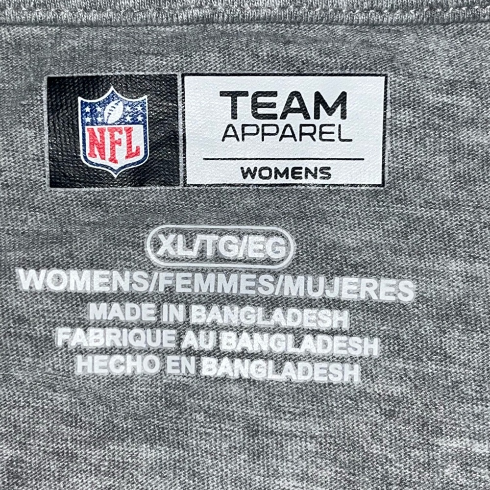 NFL Team Apparel Kansas City Chiefs Helmet Graphic Unique Women’s T-Shirt XL - Picture 7 of 8